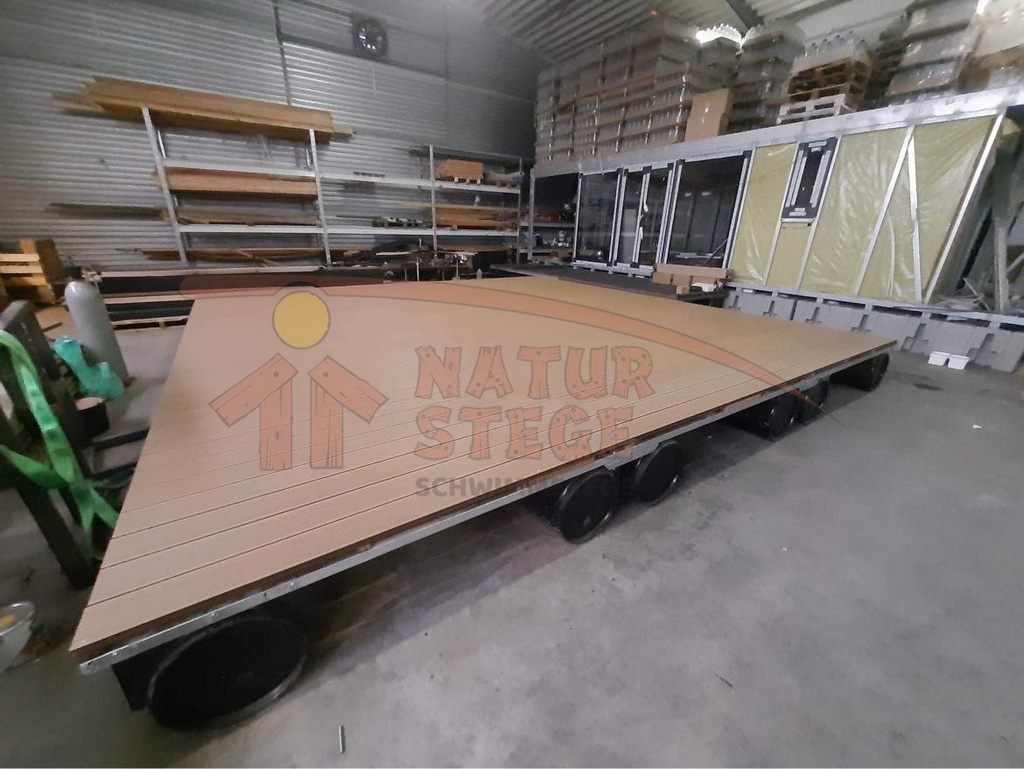 E.09.	Floating dock module 6m x 6m with composite covering