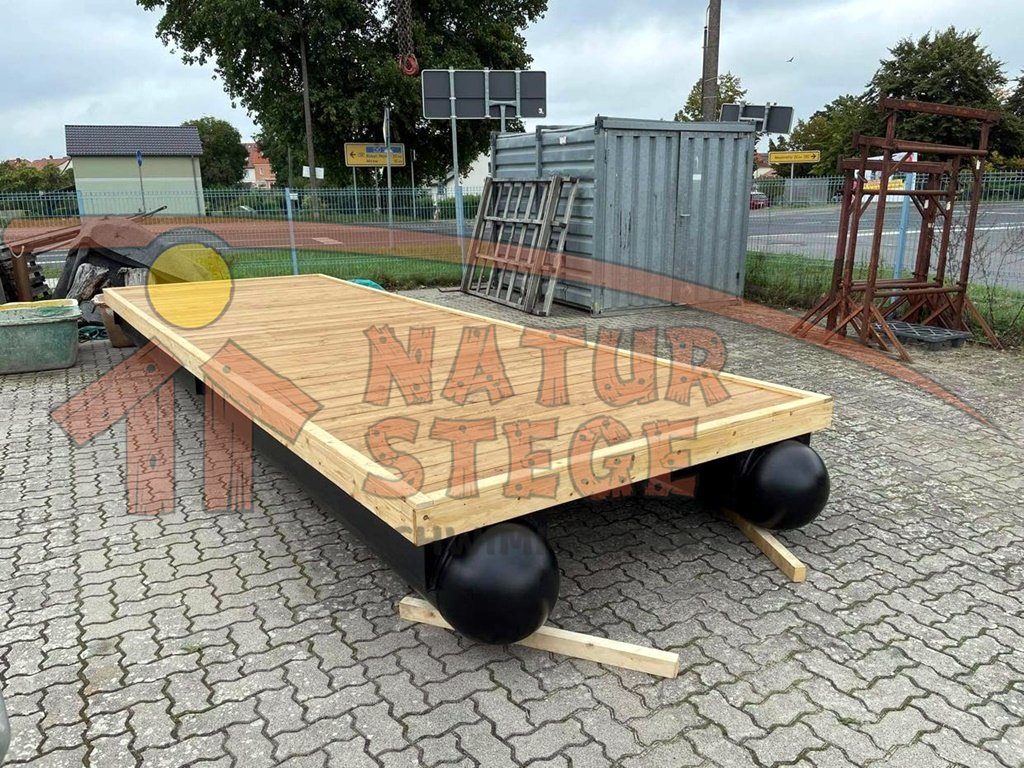 D.03.1 Floating dock module 6m x 2m with wooden covering and round ends