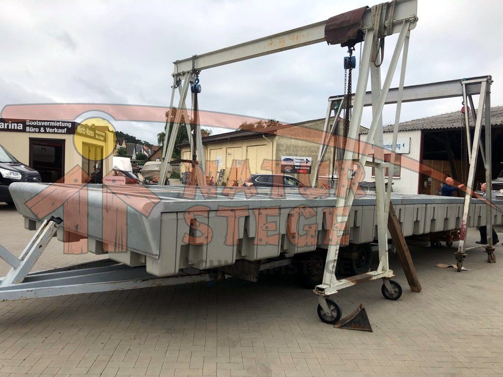 G.07.	Houseboat 3x10m